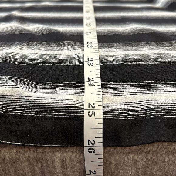 Lululemon tanktop - Picture 4 of 5